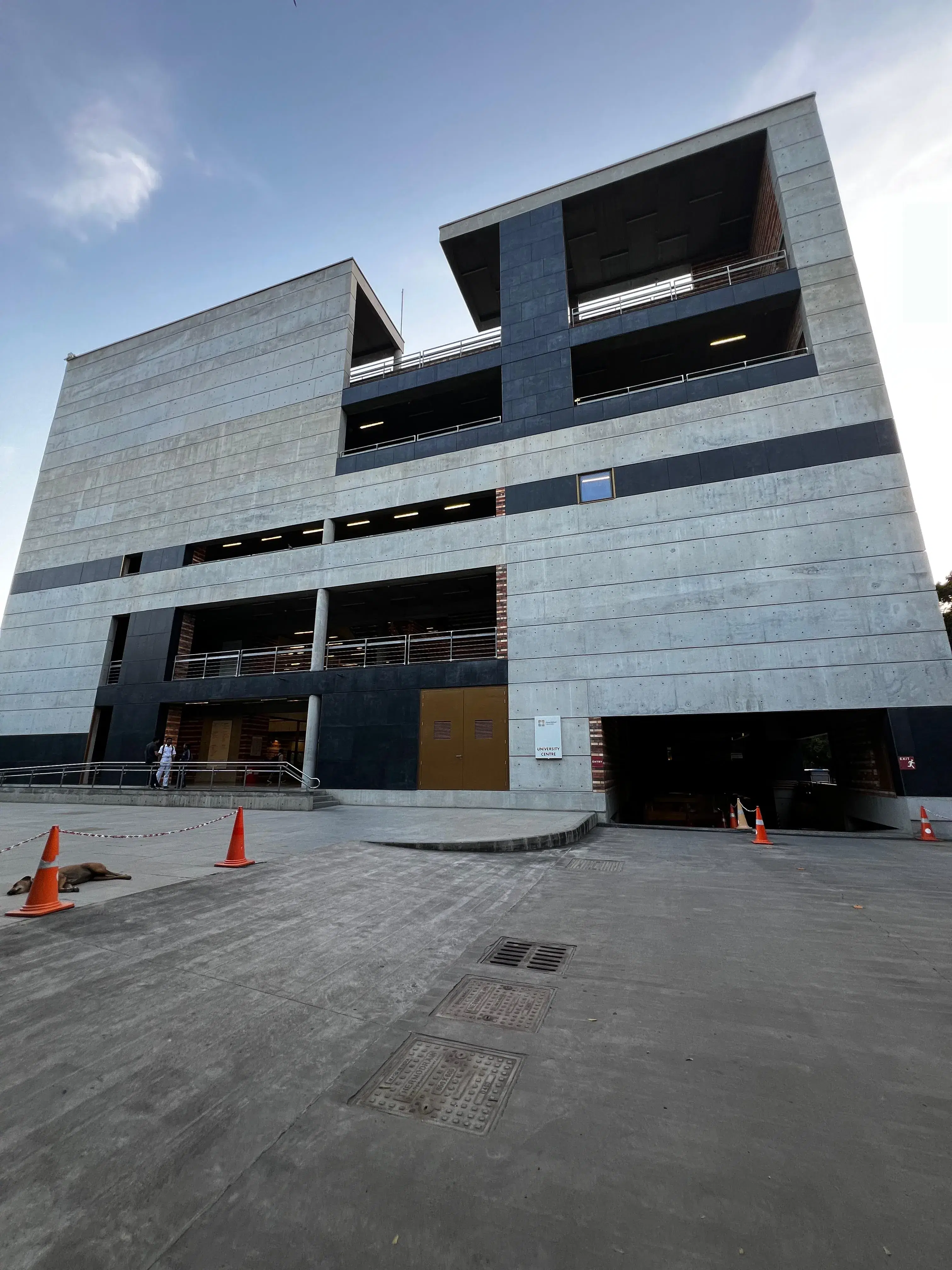Ahmedabad University, School of Engineering and Applied Science Academic Building photo 1